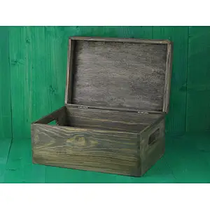 Green Wooden Box. Personalized and engraved box. Christmas gift box, Box for toys, Green Storage Box.