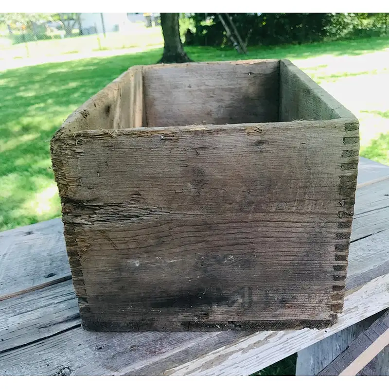 Rustic style original high explosive wooden crate
