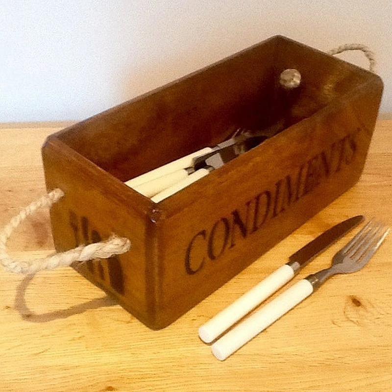CONDIMENTS Wooden storage crate with rope handles wooden box