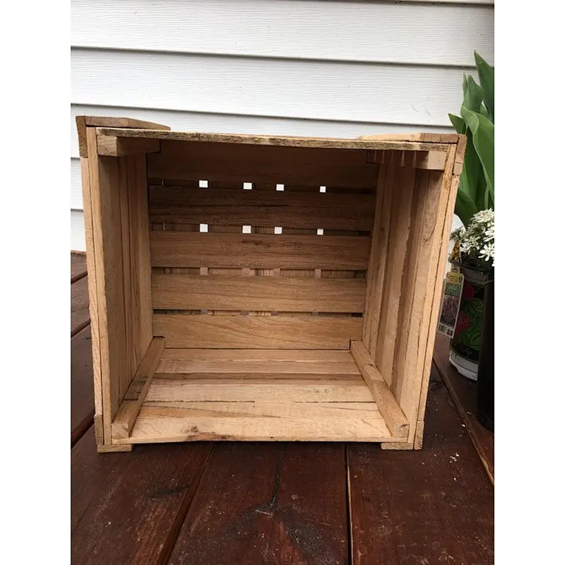 2019 Rustic Wood Planter Box Christmas