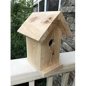 Rustic retro style primary color simplified version of bird nest