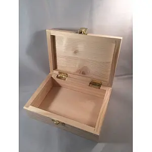 Small - Unfinished Wood Box Hinged with Clasp No Feet 2020