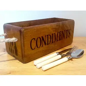 CONDIMENTS Wooden storage crate with rope handles wooden box