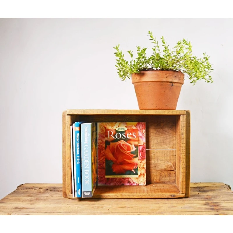 Antique Style Wooden Storage  Box For Display Christmas