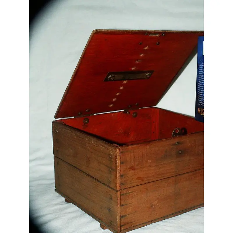 Rustic  cheaper  big personalized customized unfinished  Wood Case Vintage/Wooden storage  Box/To The Lock/Free Shipping