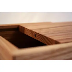 Wooden Jewelry Box / Keepsake box / Jewelry storage box. Jewelry organizer.