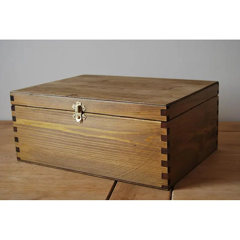 Wooden Box A4 Size 32.5x23.5x13.5cm Whit Lid Lockable Latch in Brown Color
