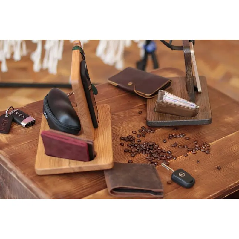Wood docking station organizer wood phone docking station wireless charge wooden docking station men