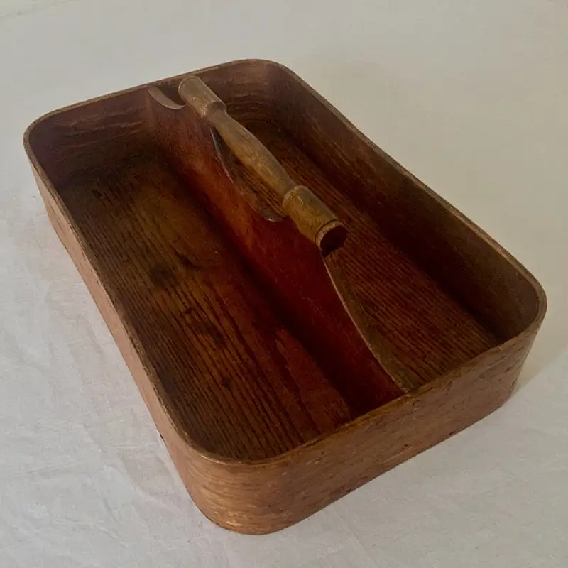 Shaker Carrier Divided Cutlery Tray