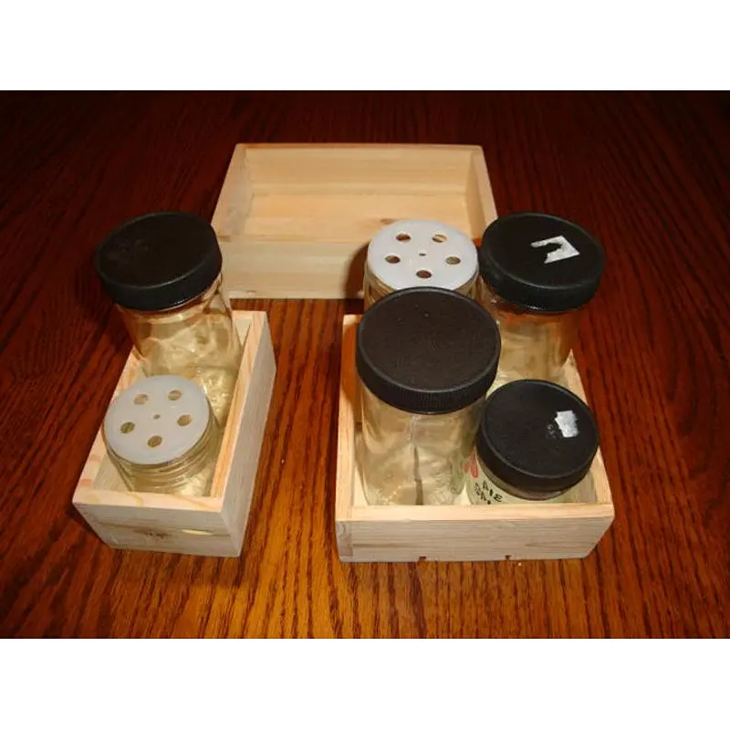 Wooden crate family dector 2020