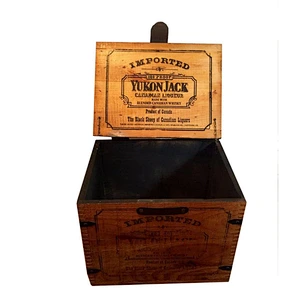 Rustic antique  unfinished wholesale  small gifts practical tool kit  Original and renovated old whiskey wooden crate box