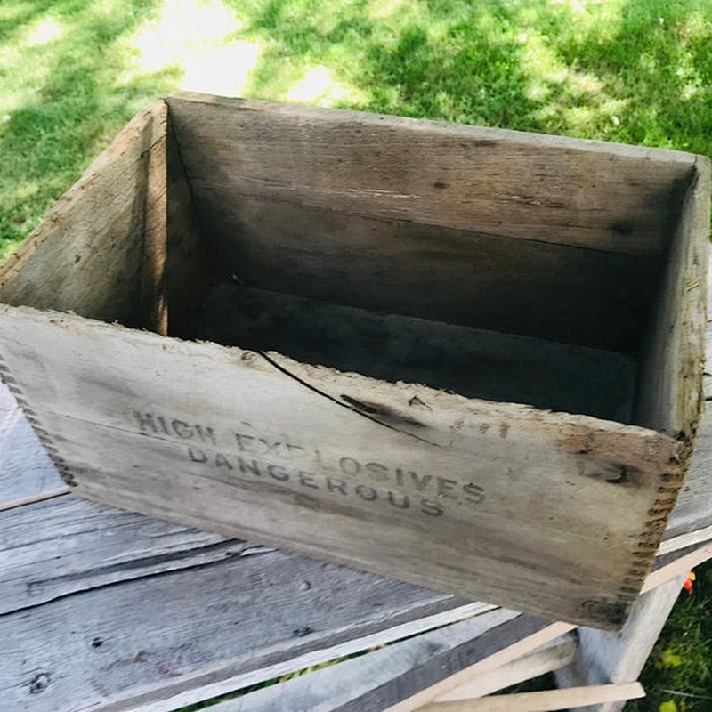 Rustic style original high explosive wooden crate