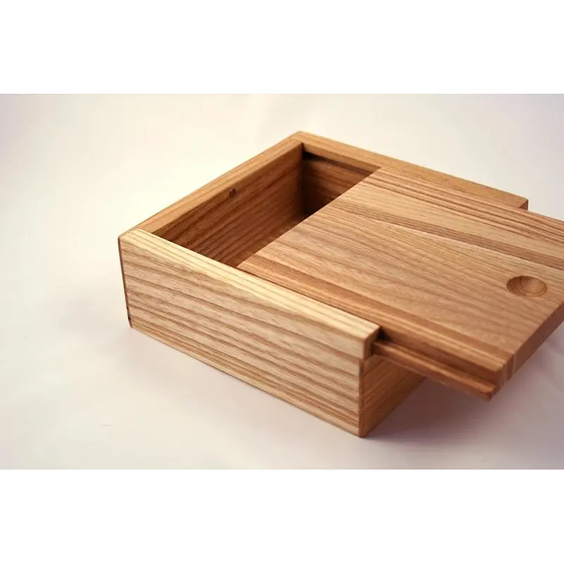 Wooden Jewelry Box / Keepsake box / Jewelry storage box. Jewelry organizer.
