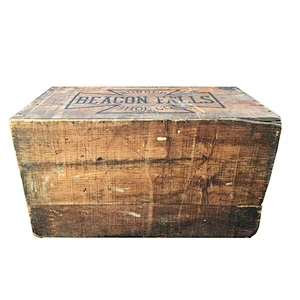 Beacon Falls Rubber Shoes Maltese Cross Wood Crate