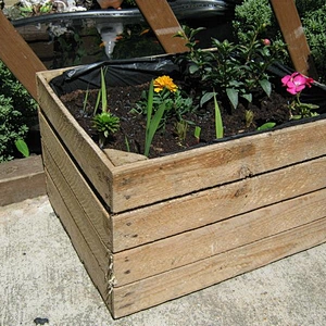 Wooden flower pot customized 2020