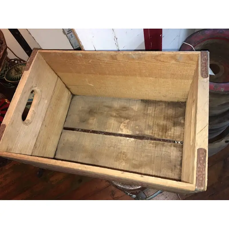 Lunlock soft drink wooden  crate