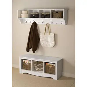 Wooden entrance hanger