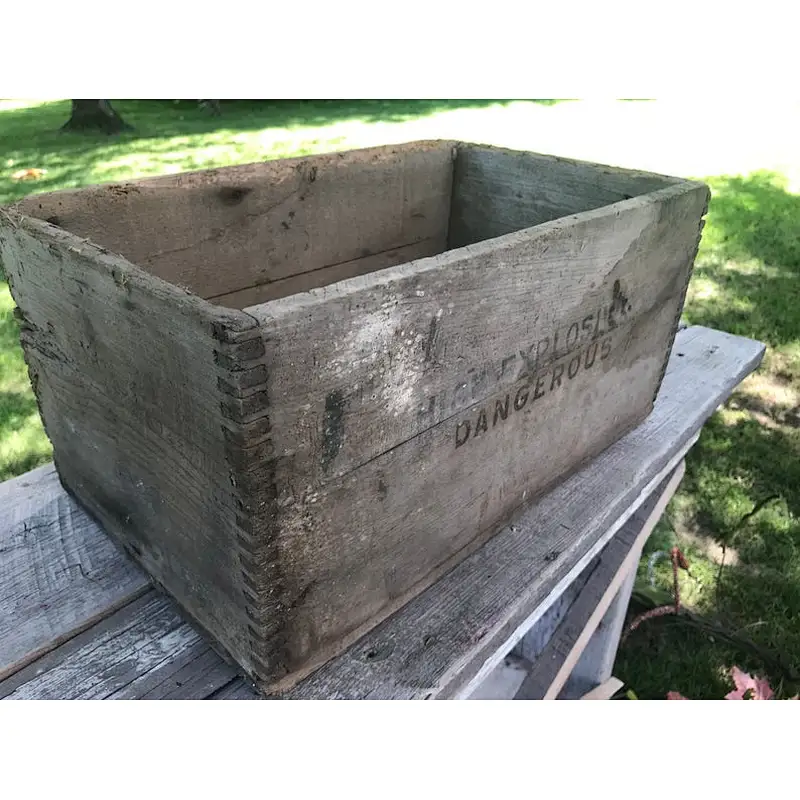 Rustic style original high explosive wooden crate