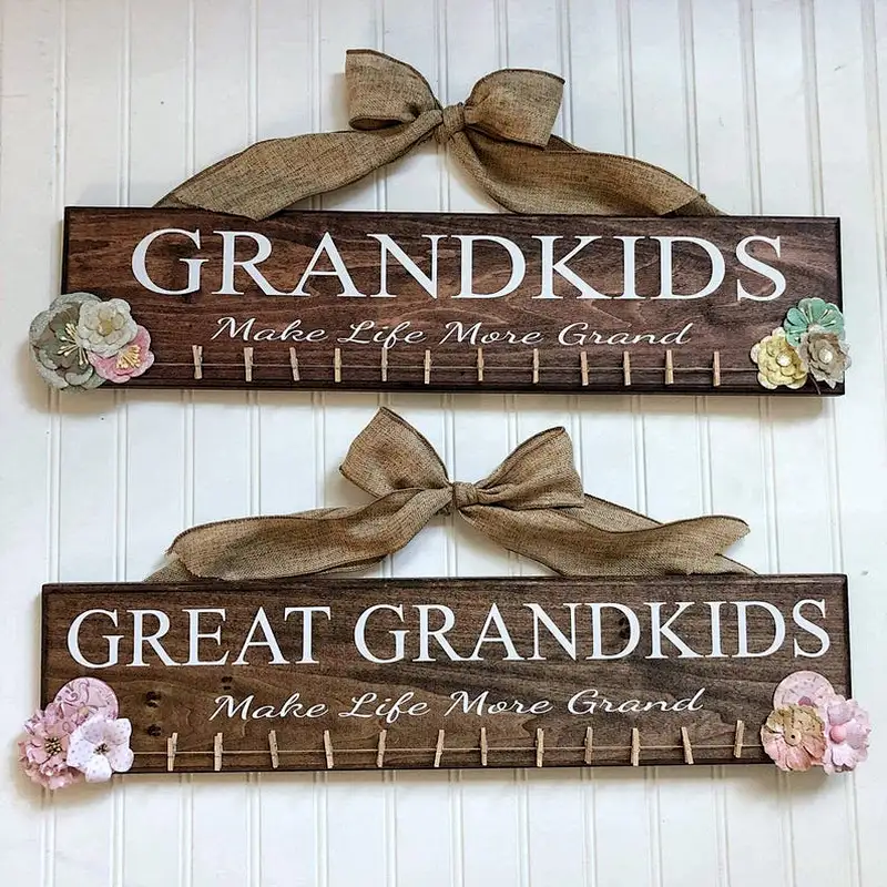 Grandkids sign, grandkids make life grand, great grandkids