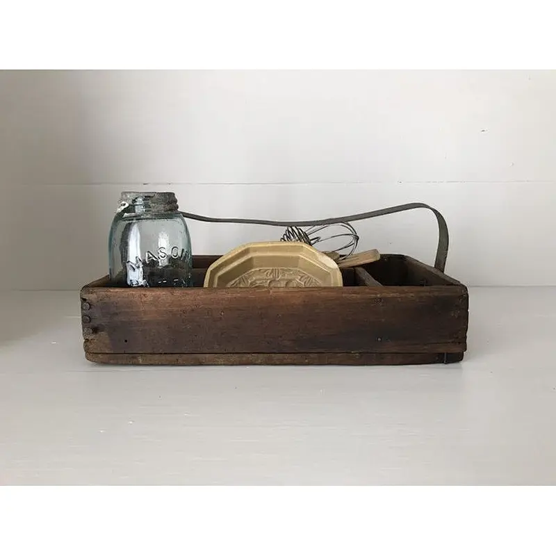 Rustic wholesale cheaper unfinished delicate decoration  Antique Wood Box - Divided Organizing Crate with Handle