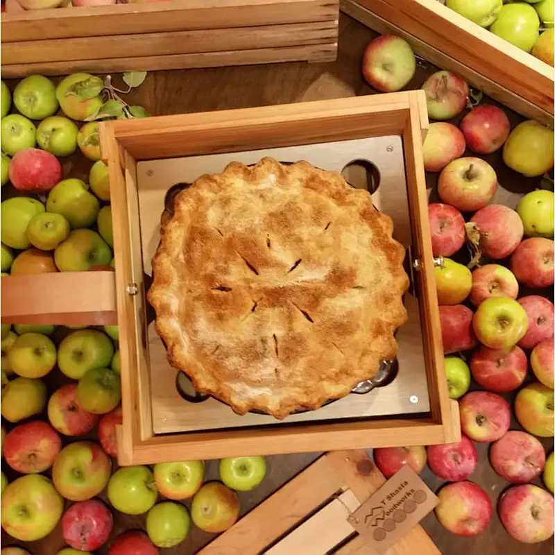 Personalized wooden pie crate box, wooden pizza box with leather carrier