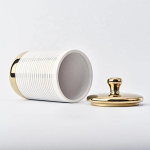 Wholesales luxury electroplated ceramic candle holder with gold lid