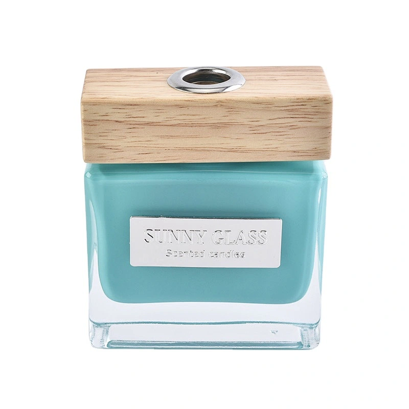 Wholesales luxury blue scented square glass diffuser bottles with wood cap