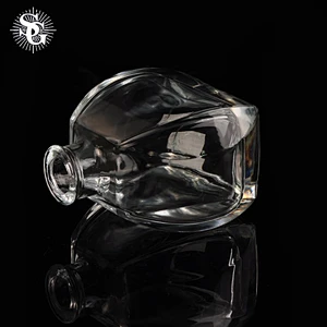 Sunny 210ml  transparent unique desgin glass aromatherapy diffuser bottle
