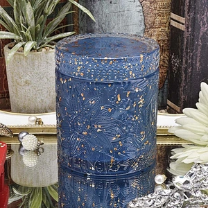 Wholesales cylinder Blue engraved hand cut glass candle jars with lid