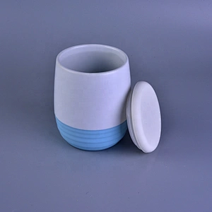 Round color frosted ceramic candle holders with lids