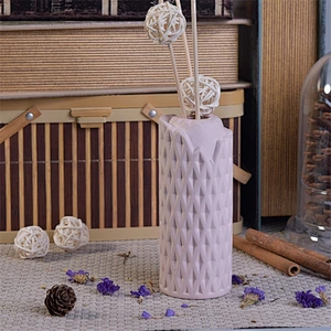 Sunny pink cylindrical like ceramic reed diffuser bottle with great quality