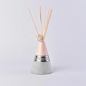 Luxury oil essential reed diffuser ceramic bottles supplier