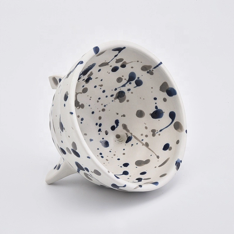 Elegant standing ceramic candle holder 250ml