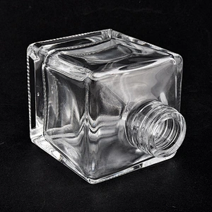 luxury square glass diffuser bottle