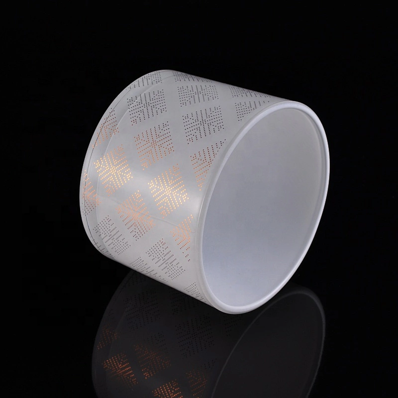 Wholesales custom home decoration white glass candle holder