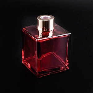 hot sales square glass diffuser bottle