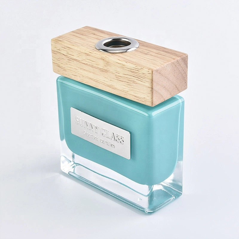 Wholesales luxury blue scented square glass diffuser bottles with wood cap