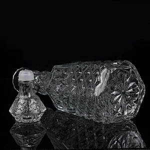 Whisky glass bottle with crystal glass