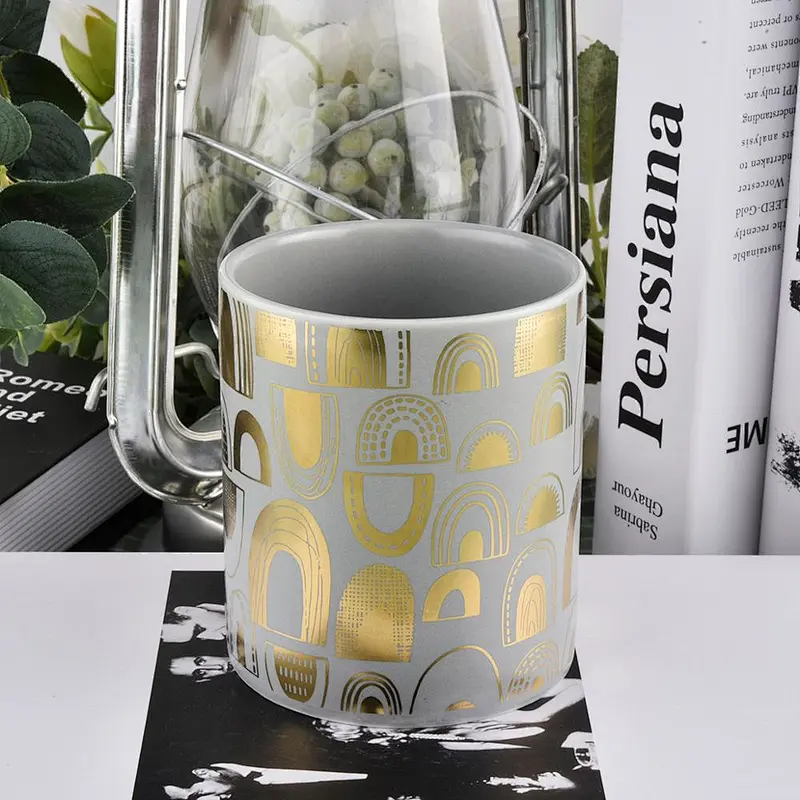 Matte Ceramic Candle Jars With Printing For Home Decoration