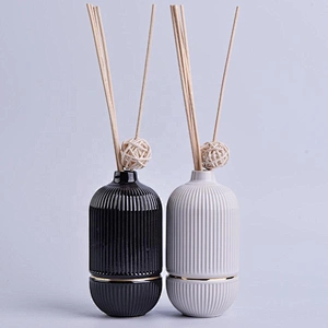 Sunny own design black reed diffuser bottle