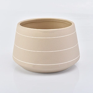 495ml ceramic candle holder with matte color surface