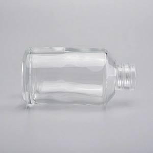 oblique shoulder classic glass diffuer bottles with 25 year s experience production