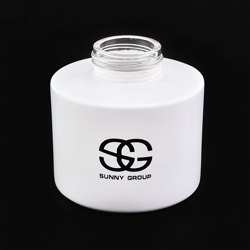 Wholesales matte white glass diffuser bottle perfume bottles