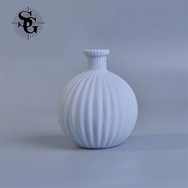 Sunny 240ml 165g  white decorative ceramic diffuser bottle smooth appearance