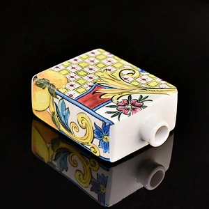 Wholesales Chinese style oil perfume glass reed diffuser bottles