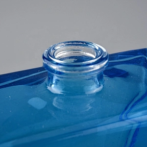 Blue color  55Ml Perfume Bottle Glass With Screw Version Spray Pump