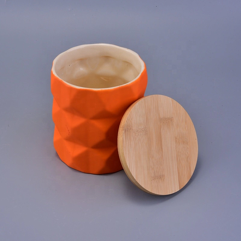 Matte iridescent ceramic candle holder with wood lid
