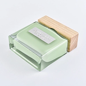 Wholesales square oil essential glass reed diffuser bottles with wooden cap