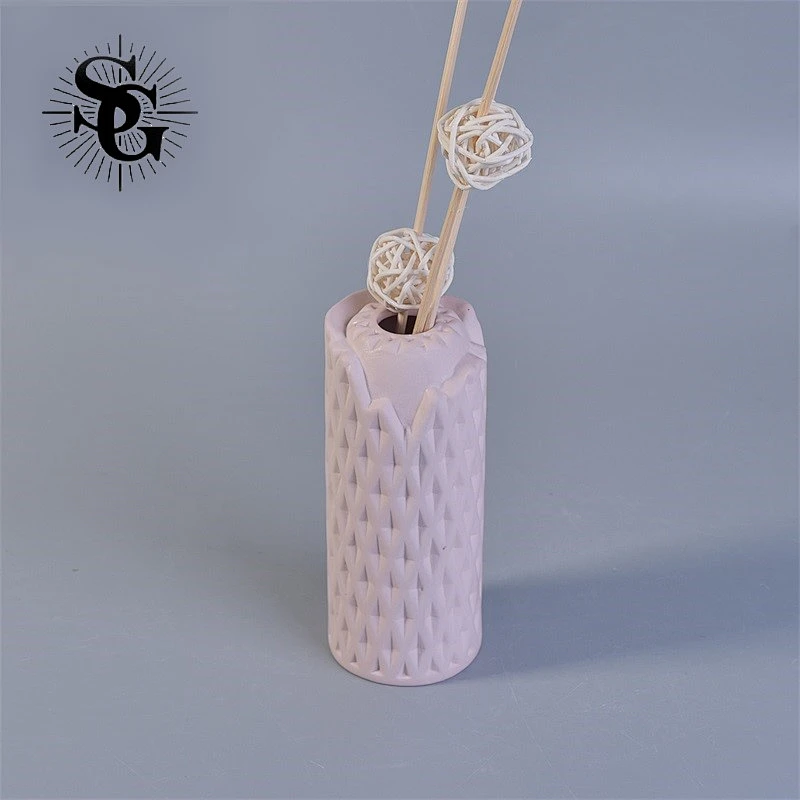 Sunny pink cylindrical like ceramic reed diffuser bottle with great quality