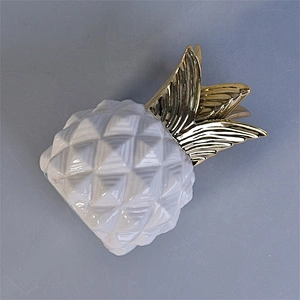 Wholesales Luxury custom white pineapple candle ceramic container with gold lid
